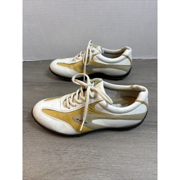 Ecco Woman’s Golf Shoes Size 7.5 (38) White W/ Gold Sides Rubber Spikes Leather - Picture 4 of 12